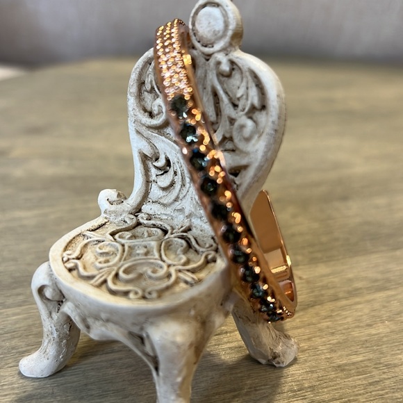 💝 price drop NWOT Sorrelli Rose Gold and Crystal cuff bracelet - Picture 3 of 5